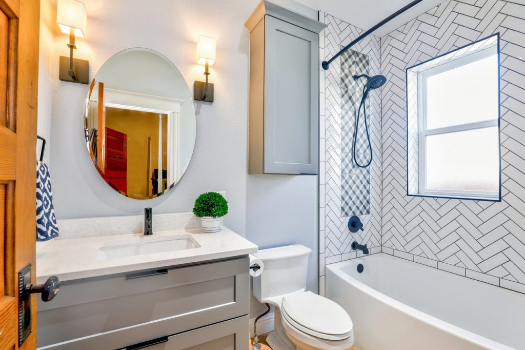 Redo Your Bath on a Budget | 305 Florida Contractors