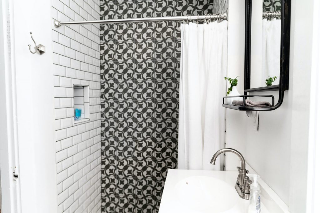 Which tile is best for your bathroom | Blog 305 Florida Contractors